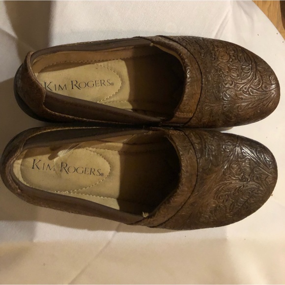 Kim Rodgers Embossed Brown Loafers Size 6 - Picture 2 of 9